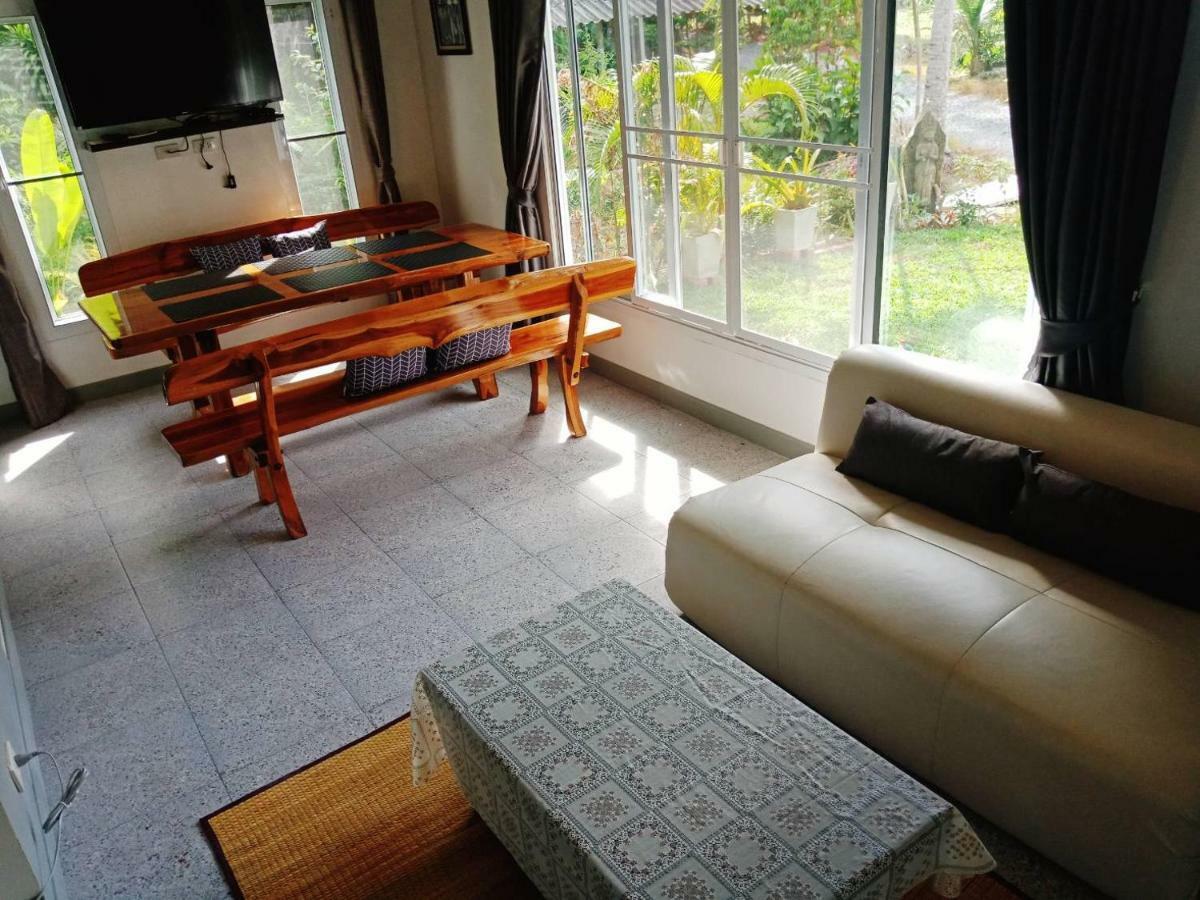 Sunbeam Cottage チャン島 エクステリア 写真